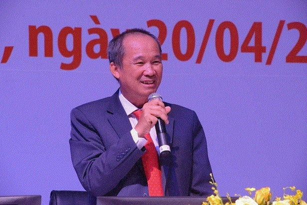 Trong số 110 xe, có đến 100 xe hàng không đạt chất lượng, xoài non, nhanh hỏng, khiến ông Minh lỗ sạch vốn, phải bán nhà trả nợ. Biệt danh “Minh xoài” cũng từ giai thoại này mà xuất hiện. Ảnh: VTCNews