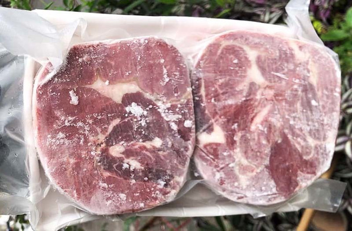 Theo chị Huyền, mức giá siêu rẻ này cũng hơi khó tin. Tuy nhiên, thấy nhiều người đặt mua nên chị Huyền cũng mua ăn thử.