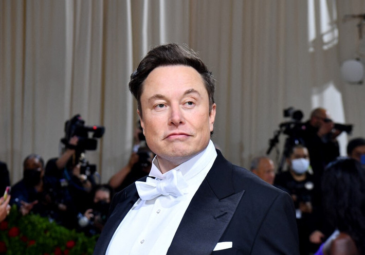 Theo thống kê mới nhất trên Forbes, tỷ phú Elon Musk đang là người giàu nhất thế giới với khối tài sản 223 tỷ USD. Tuy nhiên, Elon Musk vẫn không giàu bằng những người giàu nhất trong lịch sử thế giới.