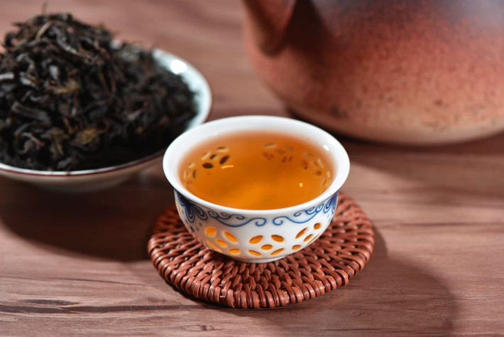 Đại Hồng Bào là một loại của trà ô long có xuất xứ từ Vũ Di Sơn, Phúc Kiến. Đây là một trong thập đại danh trà nổi tiếng Trung Quốc với hương vị ngọt ngào. Ảnh: Vietblend
