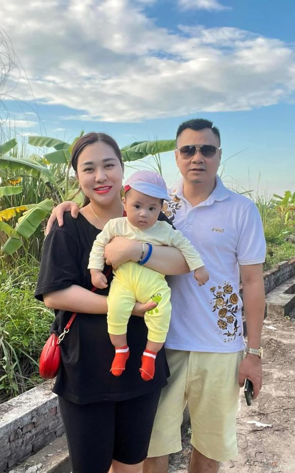 Nam nghệ sĩ cho biết, mảnh đất rất rộng, có đường lớn chạy qua.