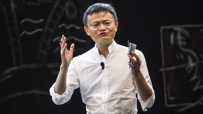 Jack Ma bị thu hút bởi Internet trong lần đầu sử dụng khi sang Mỹ năm 1995. Khi đó, ông mới mở một công ty dịch thuật và sang Mỹ để hỗ trợ khách hàng thu hồi nợ. Ảnh: BI