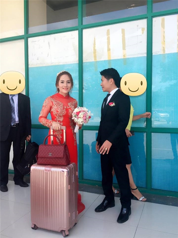 Được biết, cô dâu chú rể đã mạnh tay chi tổng cộng 3 tỷ đồng cho đám cưới của mình.