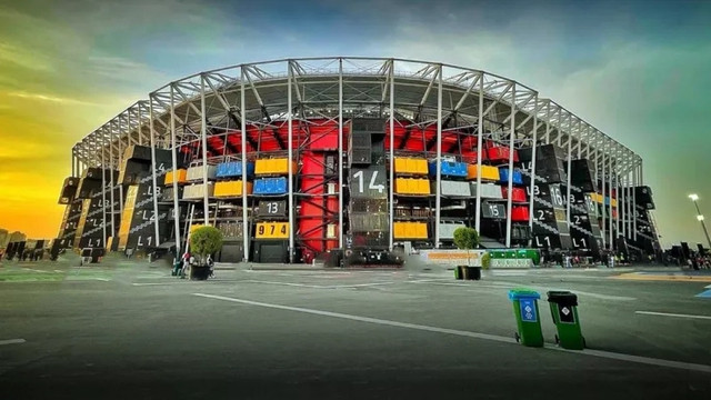 Sau 10 năm chuẩn bị, World Cup 2022 gần như đã làm thay đổi toàn bộ diện mạo của nước chủ nhà Qatar. Các sân vận động tại đây đã tạo nên những ấn tượng sâu sắc, bởi sự tối tân hay lối kiến trúc đặc biệt. Ảnh: doha.directory