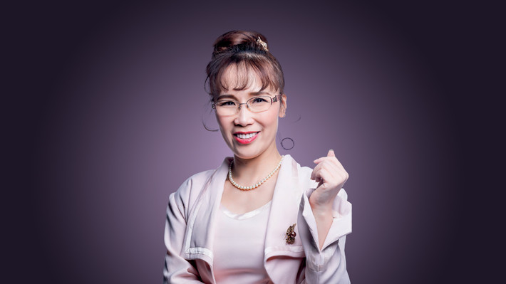 Nữ tỷ phú Nguyễn Thị Phương Thảo sở hữu nhan sắc rạng rỡ và vóc dáng thanh lịch khi đã ở tuổi 53. Ảnh: Forbes Việt Nam