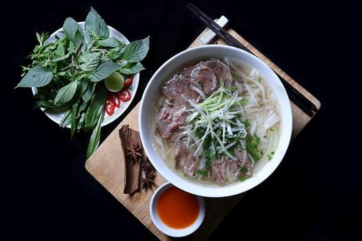 Theo kế hoạch, trong năm nay, có khoảng 7-12 cửa hàng được mở, bắt đầu từ TP HCM. Tiếp đến sẽ phát triển tại Nha Trang, Đà Nẵng. Hà Nội là nơi ông chủ Khải Silk chọn mở sau cùng, dù chuỗi cửa hàng phở này được ông khẳng định “đúng chuẩn phở Bắc”, mang đậm phong cách Bắc bộ, là phở kiểu Hà Nội.