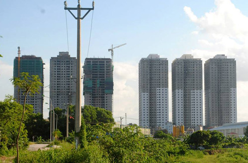 Trước đó, hồi giữa tháng 12/2016, tại buổi tiếp xúc với cử tri quận Hoàn Kiếm, Chủ tịch UBND TP Hà Nội Nguyễn Đức Chung cho biết, đã chuyển toàn bộ hồ sơ vụ Khu đô thị Đại Thanh cho cơ quan điều tra của Công an TP xử lý theo đúng tinh thần truy tố theo quy định của pháp luật. Ảnh: sanhathanh.com.