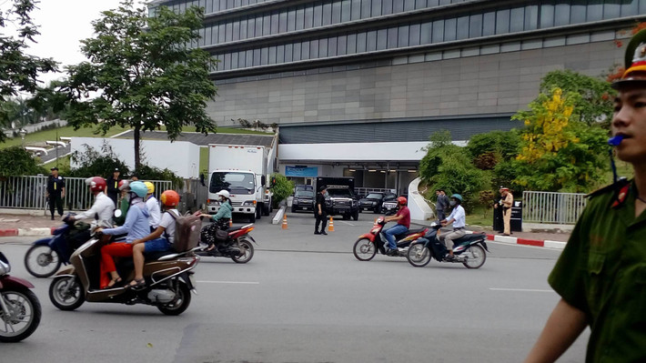 Các phương tiện đi qua đường Miếu Đầm không được phép dừng đỗ.
