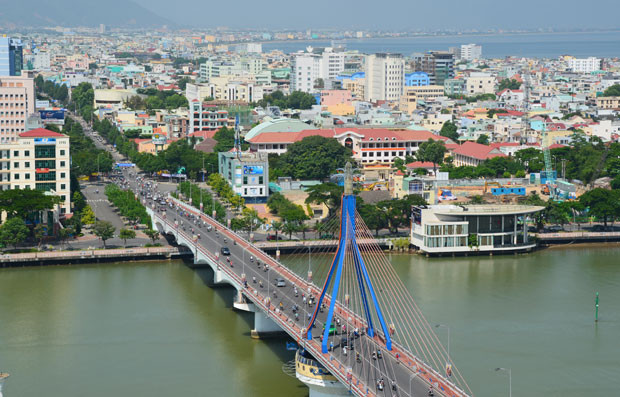 Cầu sông Hàn là một trong những cây cầu bắc qua sông Hàn ở Đà Nẵng. Đây là cây cầu quay duy nhất ở Việt Nam hiện nay. Ảnh: báo Đà Nẵng.