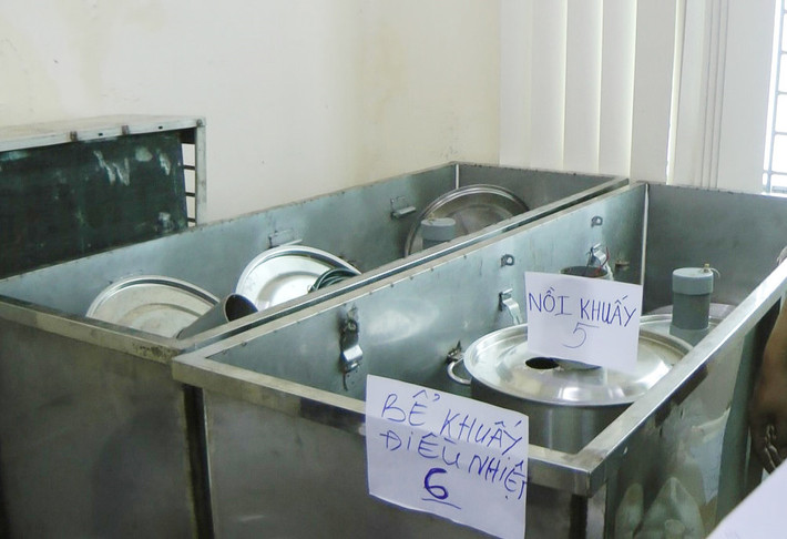 Bể khuấy được thiết kế cầu kỳ, khoa học.