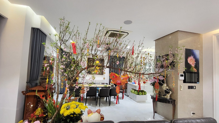 Có thể thấy, căn biệt thự của Vũ Thu Phương vô cùng rộng rãi và sang trọng.