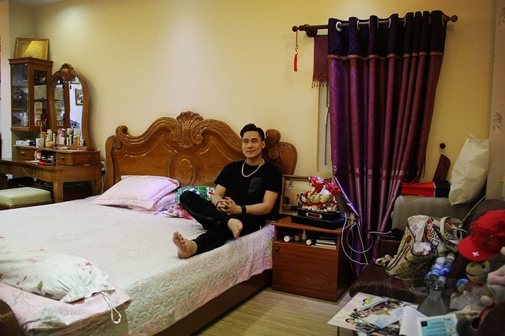 Trong đó 5 tầng để kinh doanh dịch vụ còn tầng 6 là căn penthouse cả gia đình nam ca sĩ sống. Ảnh: Vietnamnet