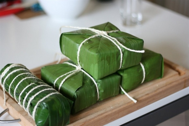 Bánh chưng bào ngư có size lớn 1,5kg, giá 300.000 đồng/chiếc, gấp 3-4 lần so với bánh chưng truyền thống. Ảnh minh hoạ