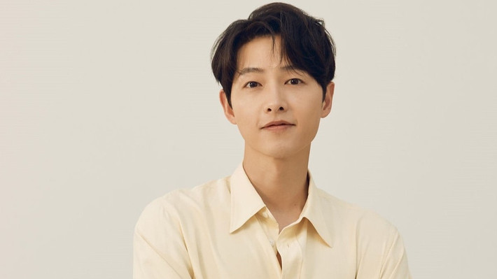 Theo tạp chí Elle, cát xê của Song Joong Ki khi đóng Vincenzo (2021) là 180 triệu won (3,4 tỷ đồng). Thậm chí, mức thù lao của Song Joong Ki tăng sau mỗi năm. Ảnh: InsertLive