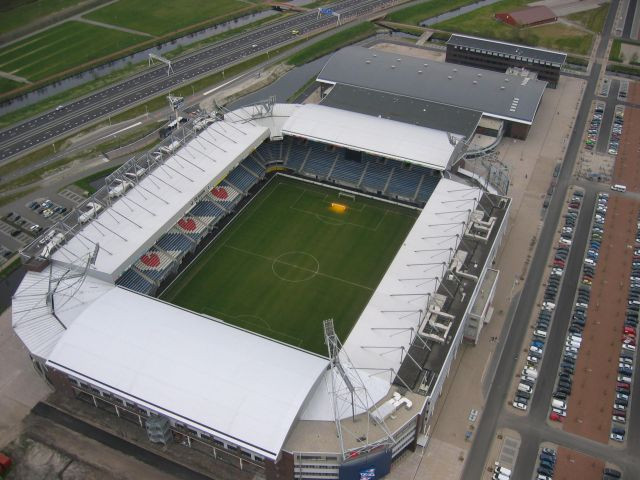 Sân nhà CLB Hà Lan mà hậu vệ Đoàn Văn Hậu sắp đầu quân nhìn từ trên cao. Ảnh: The stadium.