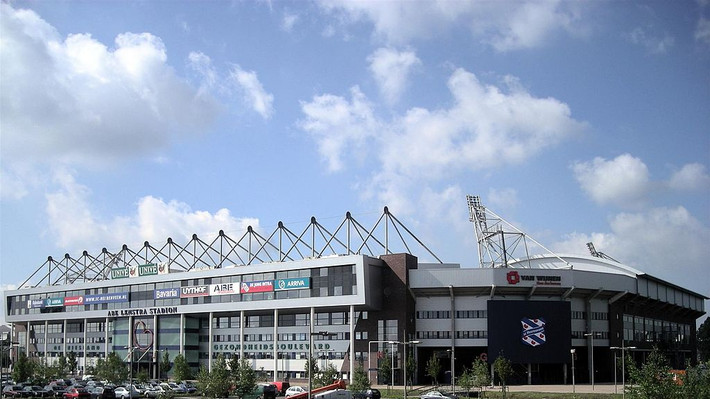Sân nhà của CLB Heerenveen là sân Abe Lenstra với sức chứa gần 30.000 khán giả. Ảnh: Wiki.