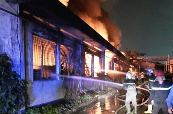 Cách đây 2 năm (ngày 16/9/2017), kho vải của CTCP Dệt may - Đầu tư - Thương mại Thành Công (mã TCM) tại số 2 đường Tây Thạnh, phường Tây Thạnh, quận Tân Phú (TP HCM) đã gặp lửa và bốc cháy lớn.