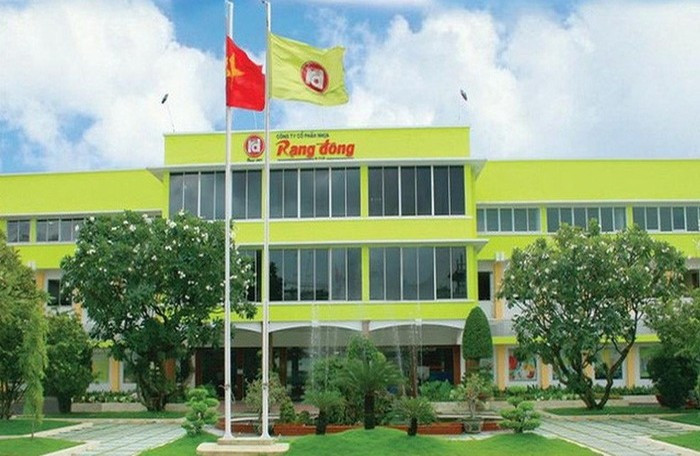 Nhờ kết quả kinh doanh tích cực, 1-2 tháng gần đây cổ phiếu RAL thu hút sự quan tâm của giới đầu tư. Kết thúc phiên giao dịch 28/8, RAL đóng cửa với mức giá 88.000 đồng/cp, tăng 12% so với đầu tháng 7. Ảnh: VietnamFinacial.