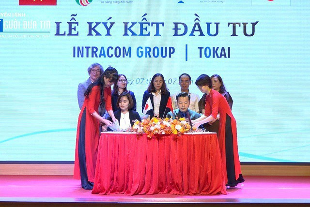 Trước những con số và tiềm năng mà Hà Cảnh đưa ra, hầu hết các Shark đều tỏ ra nghi ngại nhưng Shark Việt quyết định đầu tư 12 tỷ đồng đổi lấy 51% cổ phần.