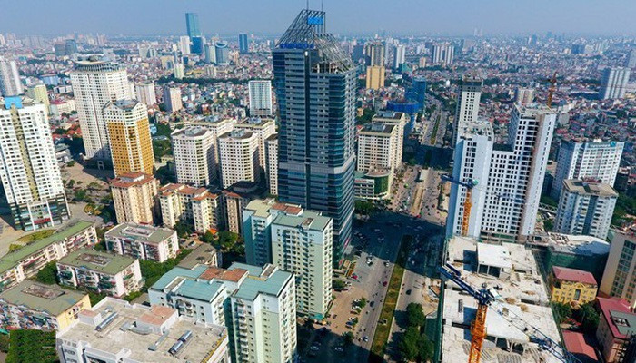 Chẳng hạn, hiện nay, một dự án chung cư ở Hà Nội tặng ngay một lượng vàng SJC cho 50 khách hàng đầu tiên hoàn thành ký hợp đồng mua bán căn hộ.