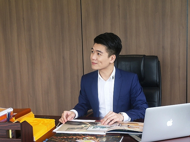 Khi chưa đầy 30 tuổi, chàng thiếu gia Đỗ Quang Vinh đã điều hành tập đoàn T&T chi nhánh tại Mỹ.