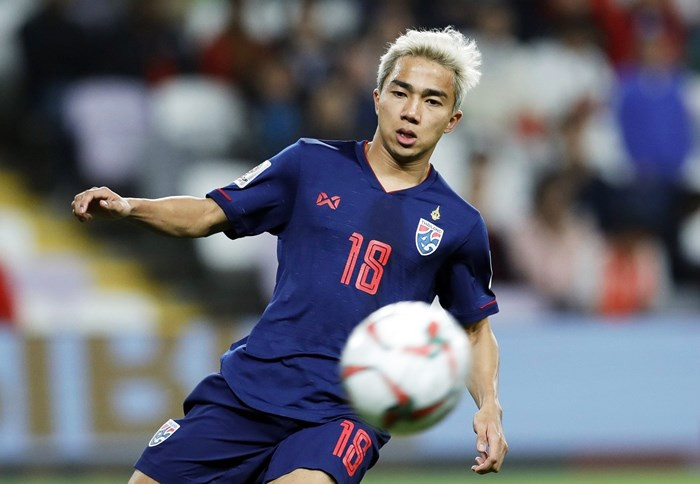 Mới đây, trang Transfermarkt đã đưa ra hàng loạt định giá cho các cầu thủ đội tuyển Thái Lan. Đáng chú ý nhất là tiền vệ Chanathip Songkrasin đang chơi cho CLB Hokkaido Consadole (Nhật Bản).