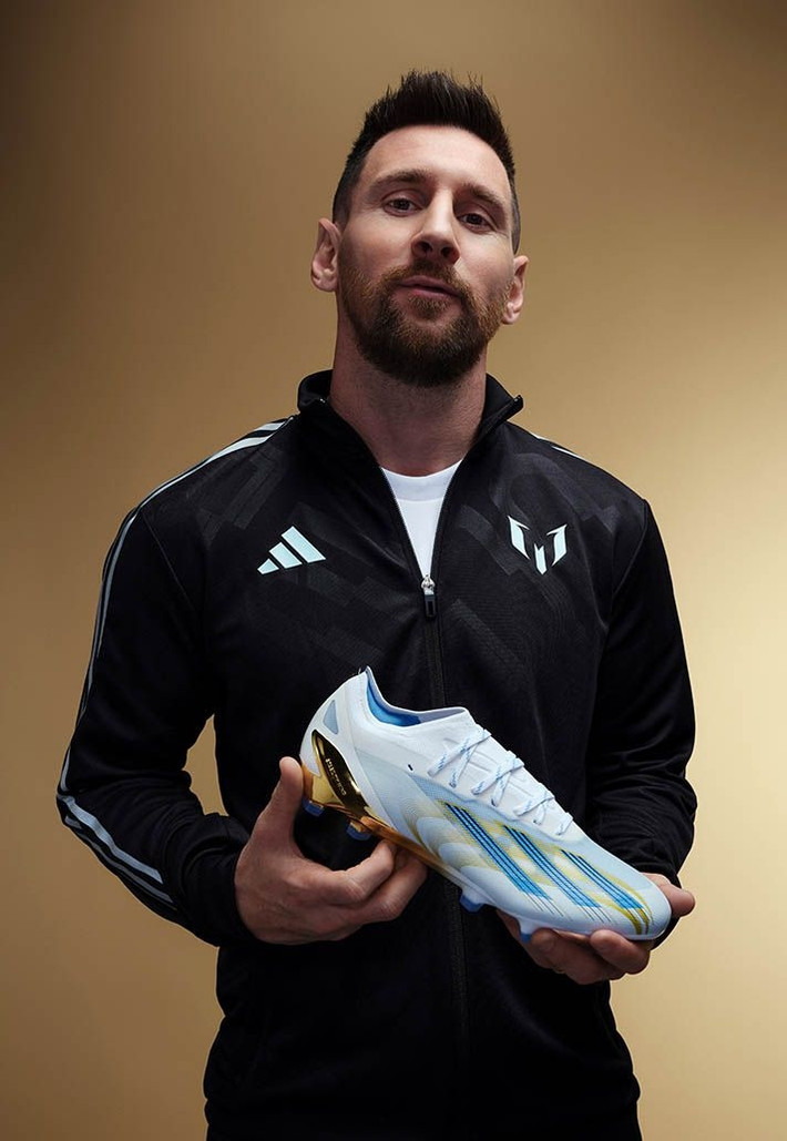 Ngoài tiền lương từ bóng đá, thu nhập của Messi còn đến từ các hợp đồng quảng cáo cho nhiều hãng lớn như Adidas, Budweiser và PepsiCo. Ảnh: CNBC