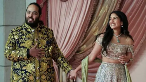 Theo tờ Daily Mail, đám cưới của Anant Ambani và Radhika Merchant ước tính tốn khoảng 320 triệu USD. Ảnh: BBC