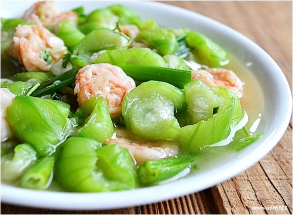 Bạn đã có thể chế biến các món ngon từ mướp hương tự tay trồng, vừa an toàn lại vừa bổ.