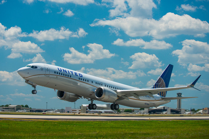 Hãng hàng không lớn của Mỹ, có trụ sở ở Chicago United Airlines khai thác một đội bay gồm 14 máy bay Boeing 737 Max 9.