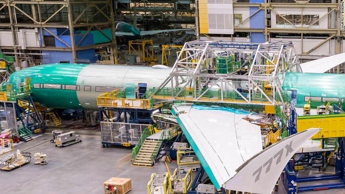 Dài 77m, sải cánh rộng 72m, mẫu máy bay mới sắp ra mắt của Boeing có thể chở tới 425 hành khách. Ảnh: CNN.