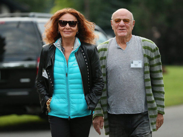 Chủ tịch của hãng truyền thông số IAC Barry Diller đồng sở hữu du thuyền trị giá 70 triệu USD với vợ.