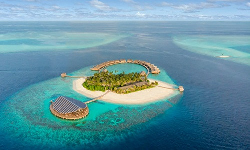 Khu nghỉ dưỡng nhỏ xinh Kudadoo Maldives trên Maldives được xếp hạng là khu nghỉ dưỡng sang trọng nhất thế giới năm 2019.