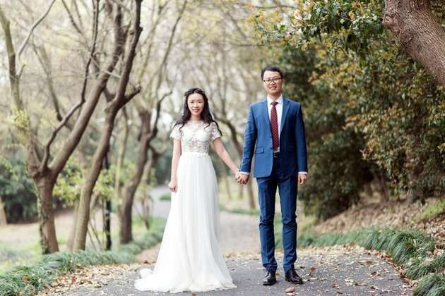 Câu chuyện về những bức ảnh hồi nhỏ là món quà ý nghĩa cho ngày cưới của Yiqin Lu và Hedong Zhang. Câu chuyện này thậm chí còn có thể dựng thành một bộ phim hấp dẫn.