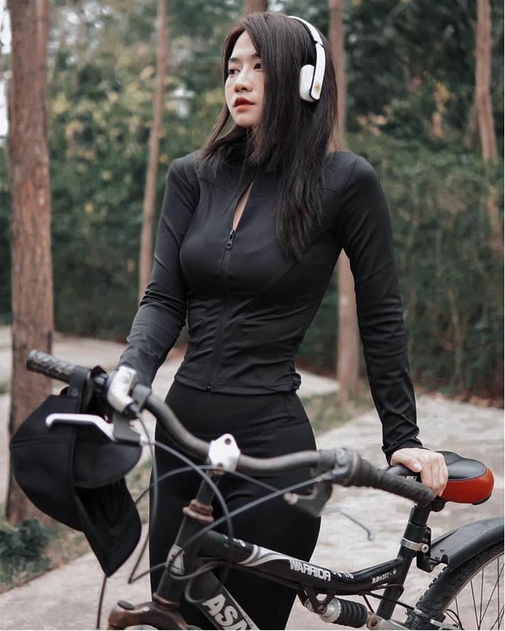 Nhờ những lợi thế về sắc vóc, nữ TikToker đã có được danh hiệu “Người đẹp Nhân ái” và lọt vào top 10 thí sinh có thứ hạng cao nhất của cuộc thi.