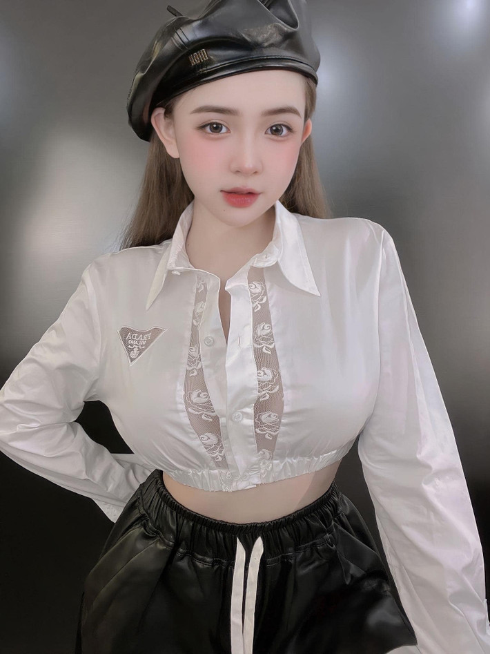 Hình ảnh Huyền Châu của hiện tại khiến nhiều người không nhận ra cô là nàng "hot girl tiểu học" năm nào.