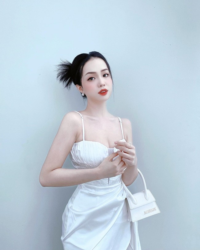 Gái xinh này cũng gây chú ý bởi cái tên đặc biệt. Thiện Mỹ cho hay, tên của cô do bố đặt với mong muốn cô sống một cuộc đời tốt đẹp, lương thiện.