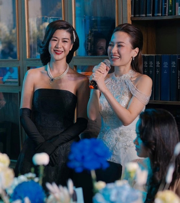 Đông Phương luôn tranh thủ thời gian bên con, đồng hành cùng con, để tuổi thơ của con không bị vắng bóng người mẹ.