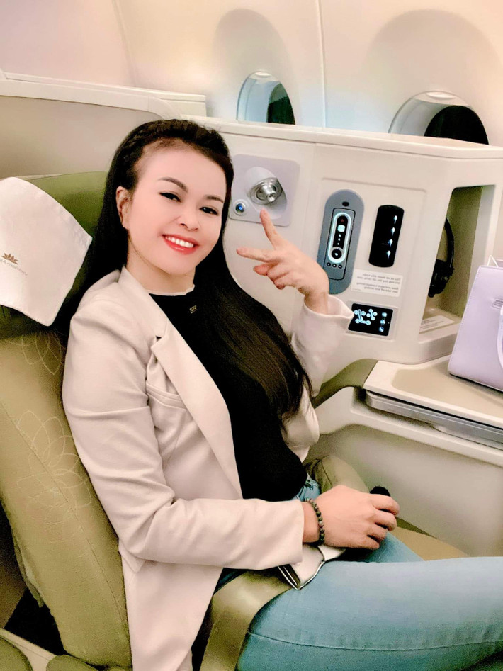 Nhìn những bức ảnh được chị Mai đăng tải, nhiều người còn so sánh với phong cách của những mỹ nhân Hong Kong thời xưa.