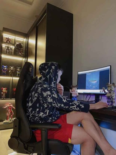 Bên cạnh đó, Hoàng Đức cũng báo hiếu bố mẹ bằng việc xây một căn nhà khang trang 4 tầng ở quê nhà Hải Dương.