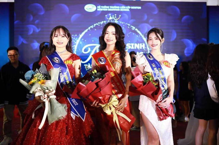 Một số giải thưởng mà nữ sinh Gen Z này đạt được có thể kể đến như: huy chương vàng kỳ thi Olympic Phát minh và Sáng chế Thế giới WICO (Hàn Quốc), giải Nhất cuộc thi Sáng tạo Robotics, giải Nhất cuộc thi tìm hiểu ASEAN cấp Quốc gia.