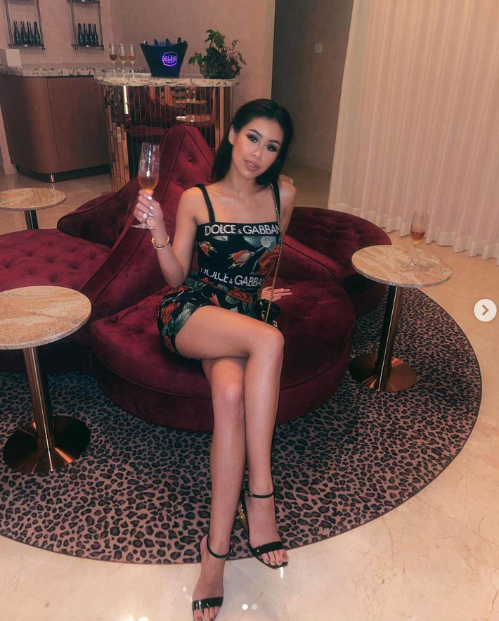 Tiên Nguyễn là một trong những fashionista nổi tiếng của Vbiz.