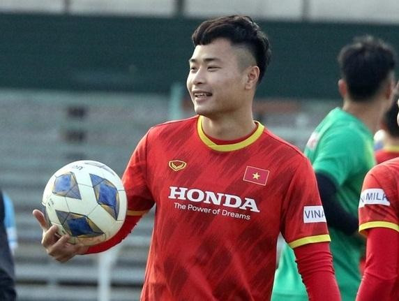 Sở hữu ngoại hình điển trai và chiều cao 1m77, Đặng Văn Tới là một trong những cầu thủ gây chú ý trong đội hình đội tuyển U23 Việt Nam.