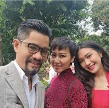 Phải đến khi Hải My gãy chân, Văn Hậu mới có cơ hội được bước chân vào nhà thăm nàng.