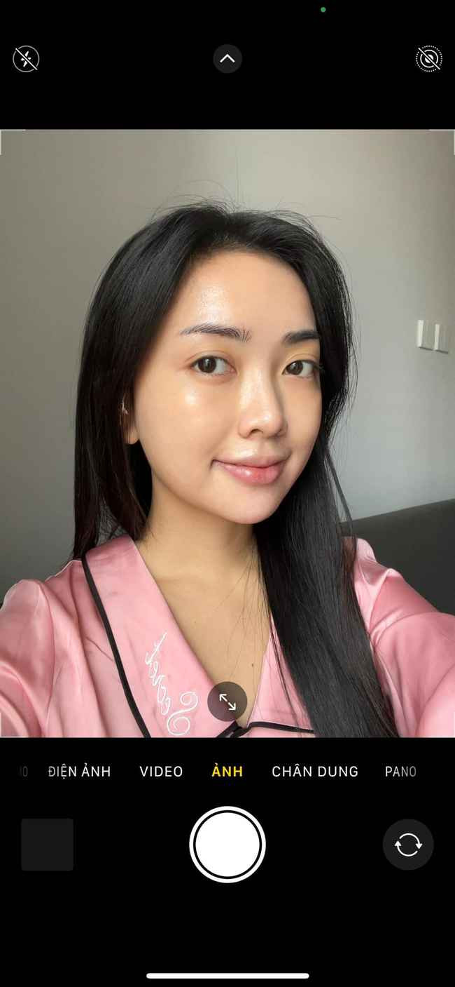Mặt mộc của Mai Hà Trang từng được netizen truyền tay nhau.