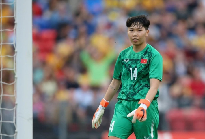 Thủ môn Trần Thị Kim Thanh là cái tên đầu tiên được FIFA đề cập trong bài viết có tiêu đề "5 cầu thủ đáng xem của tuyển nữ Việt Nam".