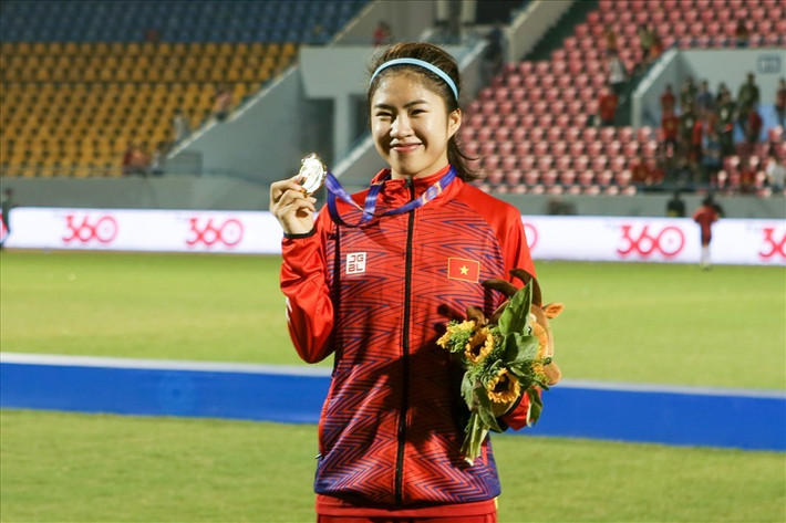 Tiền vệ Nguyễn Thị Thanh Nhã là cầu thủ nổi bật nhất trong lứa trẻ của tuyển nữ Việt Nam.