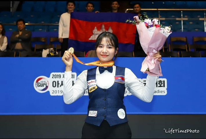 Nữ cơ thủ Sruong Pheavy được coi là niềm hy vọng vàng của Campuchia trong môn billiards & snooker tại SEA Games 32.