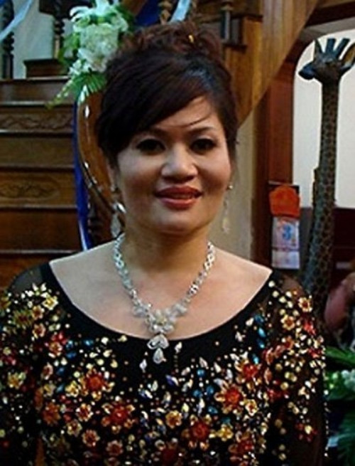 Năm 1995, khi có chút vốn và có tiếng làm quen, bà sang Thái Lan cùng bạn bè kinh doanh bất động sản. Ảnh: GiaoducVietNam