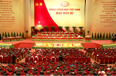 Đại hội Đại biểu toàn quốc lần thứ XI. Đại hội lần thứ XI của Đảng chính thức diễn ra từ ngày 12 đến 19/01/2011 tại Trung tâm Hội nghị Quốc gia Mỹ Đình với sự tham dự của 1.377 đại biểu, đại diện cho hơn 3,6 triệu đảng viên sinh hoạt ở gần 54.000 tổ chức cơ sở Đảng. Hội nghị Ban Chấp hành Trung ương khóa XI, họp lần thứ nhất đã bầu Bộ Chính trị gồm 14 đồng chí. Đồng chí Nguyễn Phú Trọng được bầu làm Tổng bí thư.